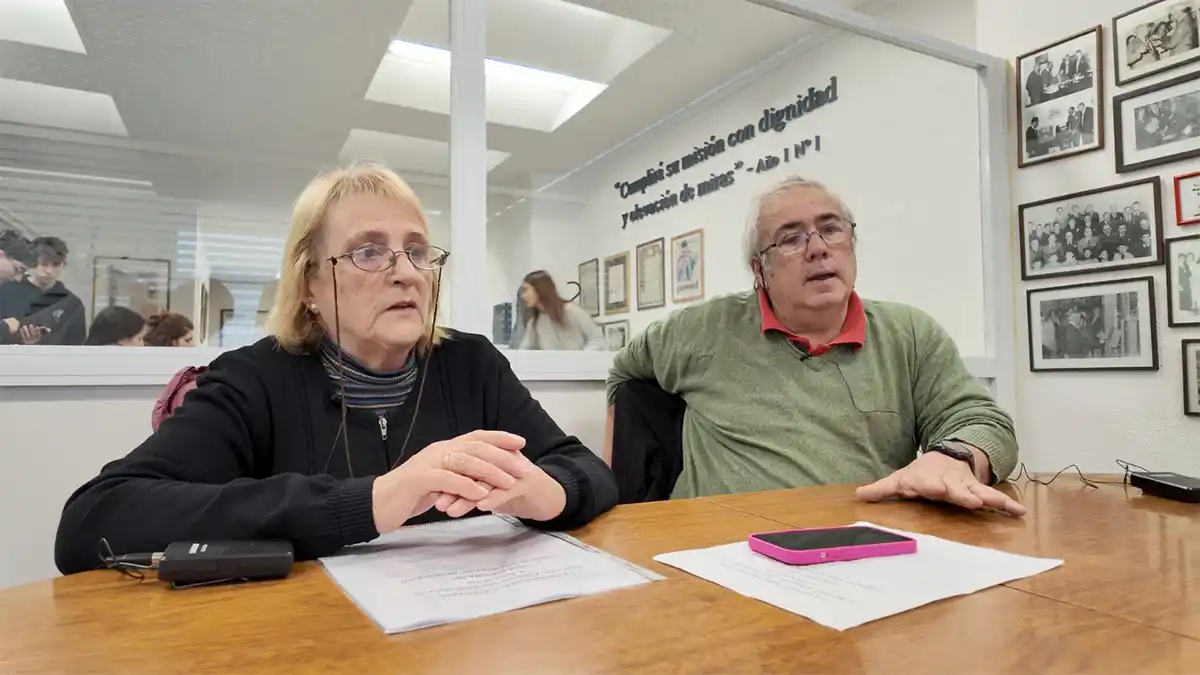 Integrantes. María Alicia Ortiz y Jorge Salazar de la Cooperadora Irurzun