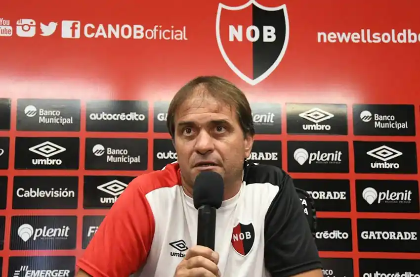 «Es entendible que hayan traído un técnico de experiencia»