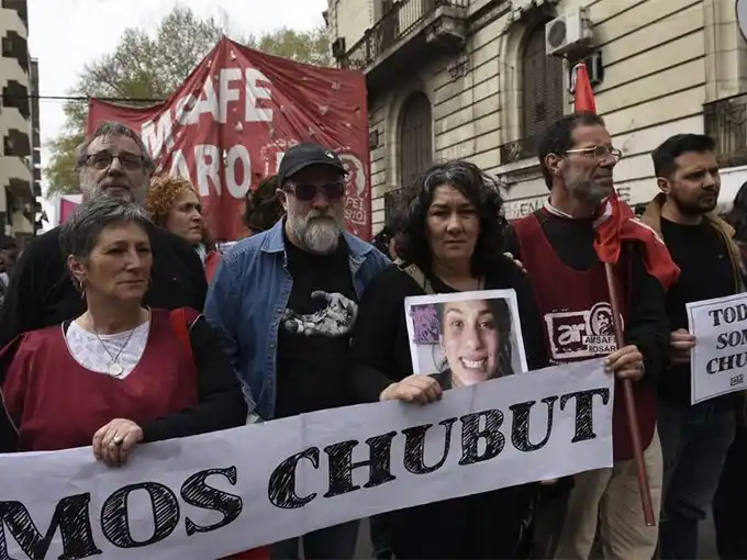 Docentes rosarinos marcharon en el marco del paro nacional 