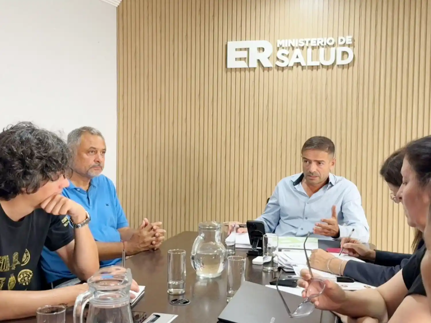 Advierten que el sistema de salud pública “cruje”