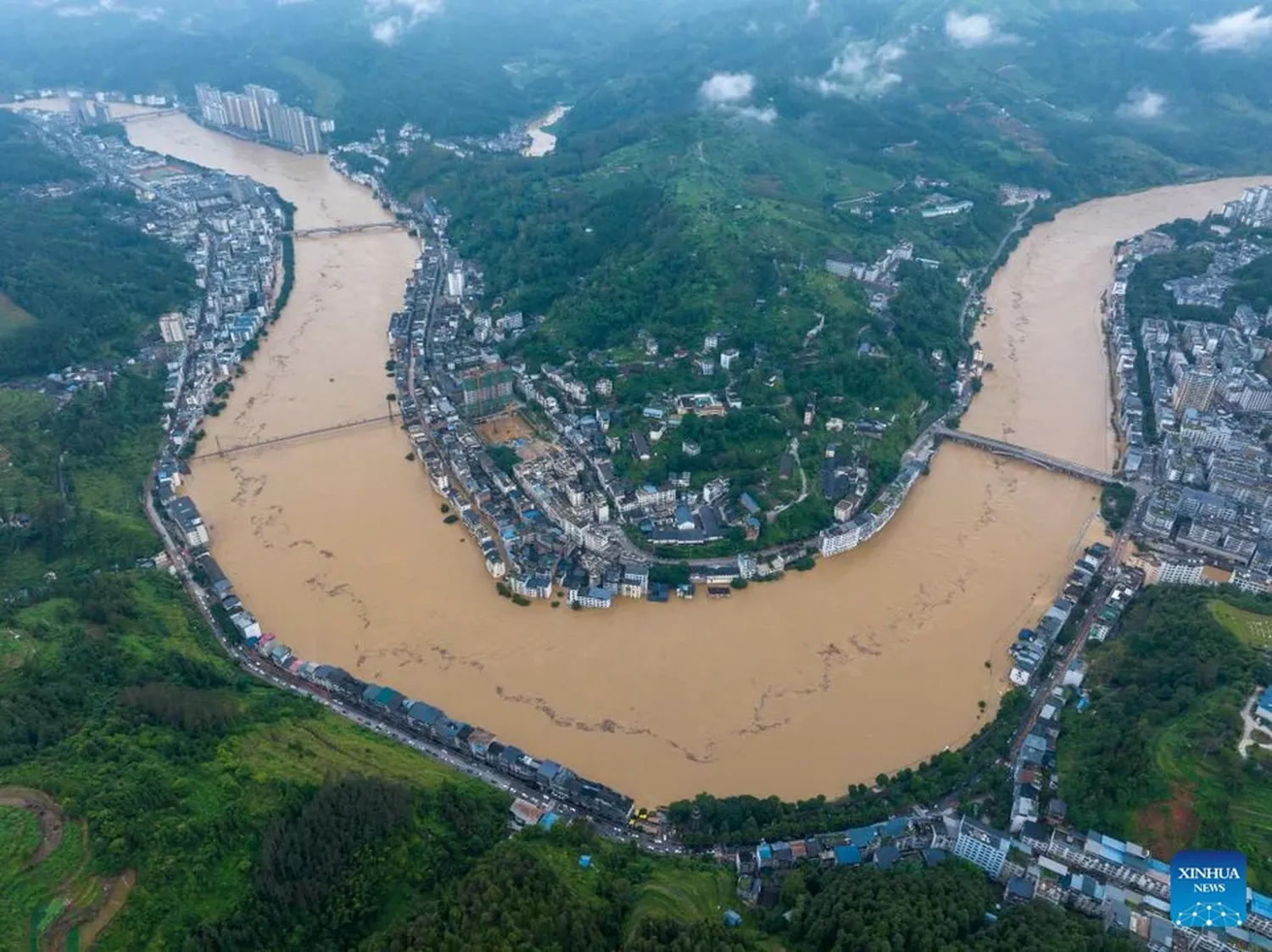 Más de 80.000 evacuados por graves inundaciones en China