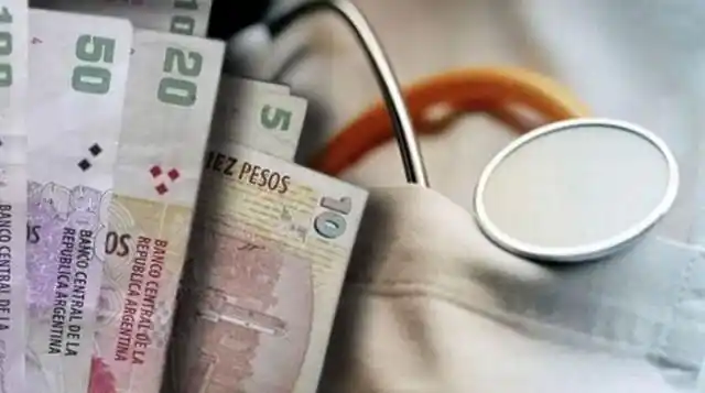 Sindicatos respaldan el proyecto de ley que prohíbe el cobro de plus médico
