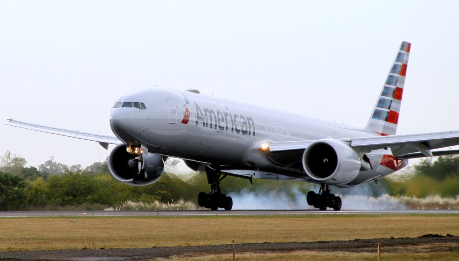 American Airlines profundiza el recorte de rutas y alcanza Sudamérica