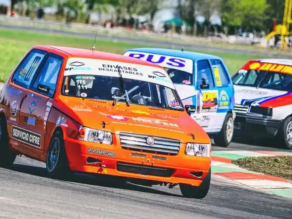 Las TZ corren fecha doble en el autódromo de Rafaela
