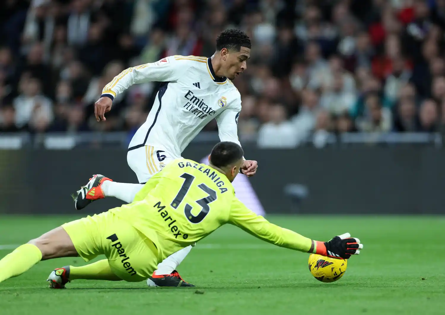 Bellingham, imparable para Gazzaniga y para todo Girona.