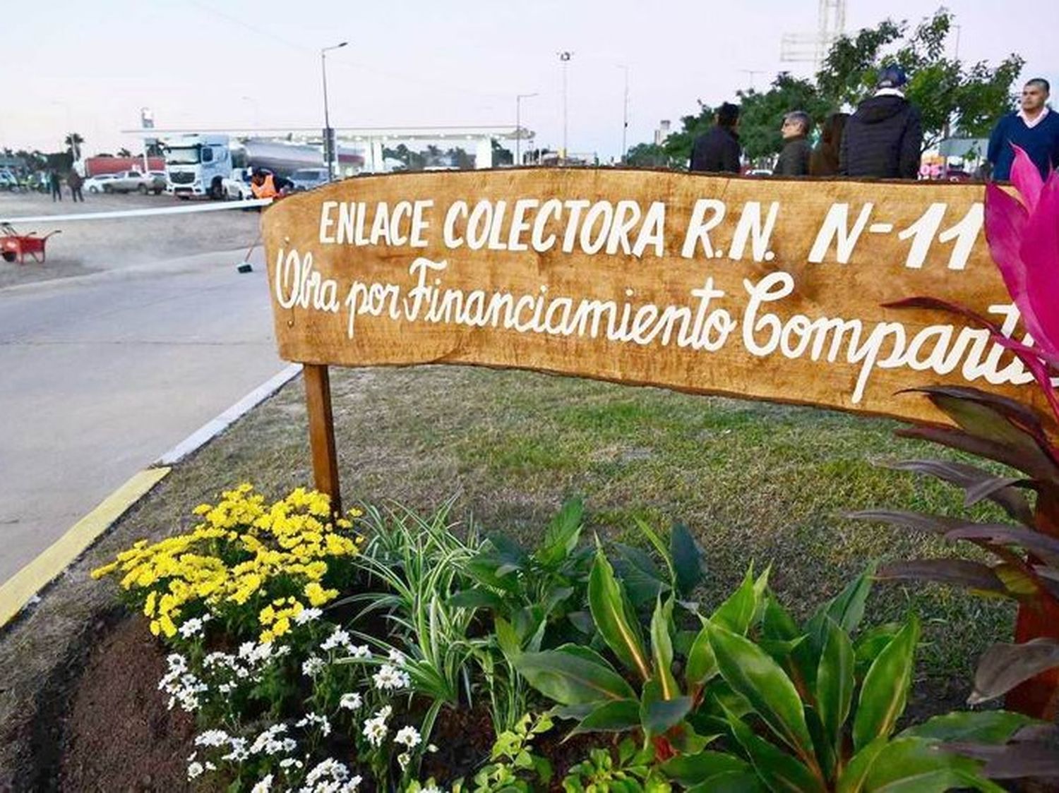 Jofré inauguró obras en el acceso Sur
y sobre la avenida Pantaleón Gómez