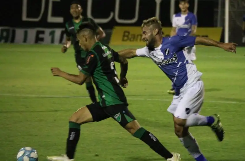 Alvarado empató en el final y tiene un pie adentro de la Copa Argentina