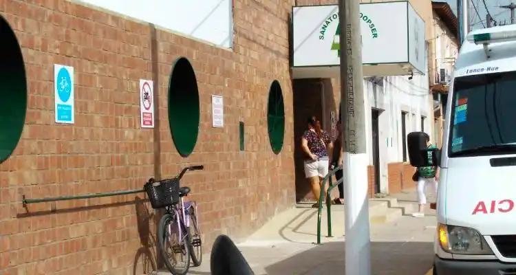 Mejora la salud del paciente internado en el Sanatorio Coopser que aguarda el resultado de su muestra por coronavirus