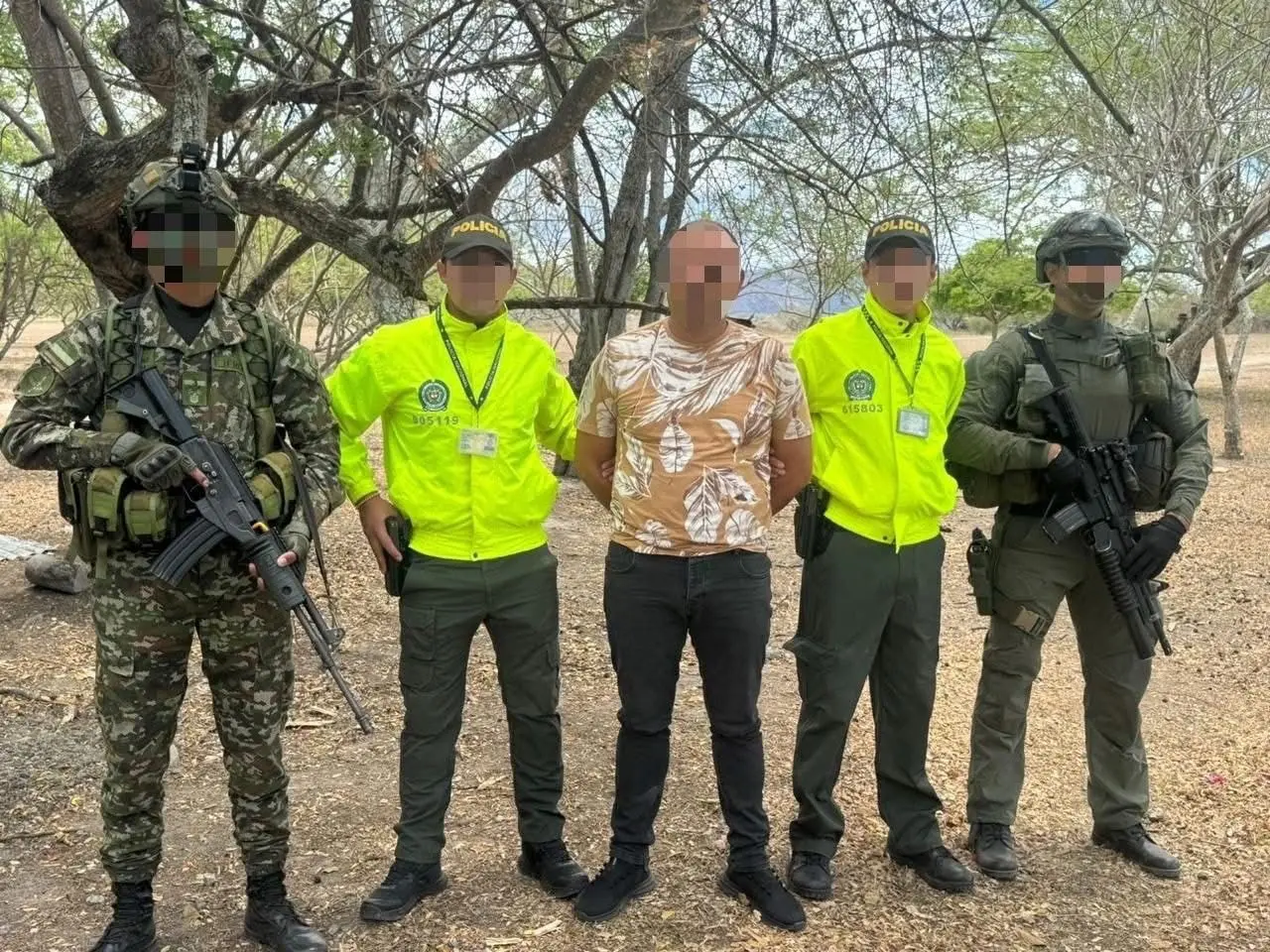 Golpe al poder de alias Iván Mordisco: capturan red que movía droga y dinero entre Colombia y Ecuador