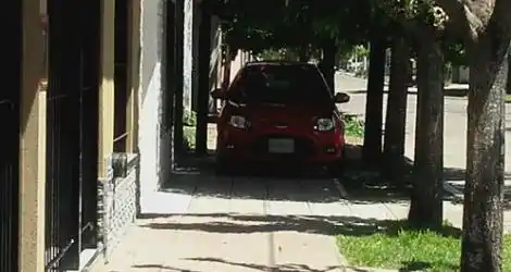 Busca la sombrita