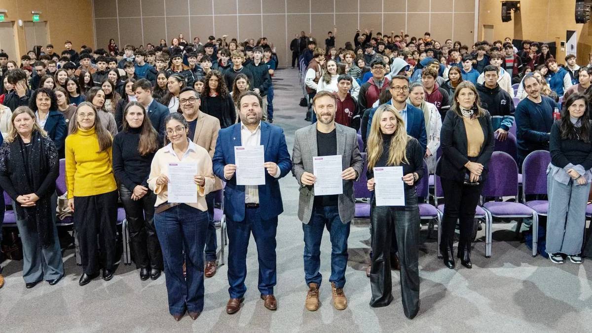 Entre Ríos lanzó en Concordia un compromiso para promover una Crianza Digital Saludable