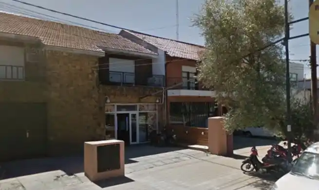 Ingresó con gorra y tapabocas a una panadería y robó la plata de la caja