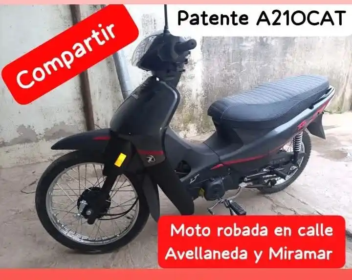 obo de una moto en avellaneda y miramar: un hombre fue atacado a golpes por dos encapuchados