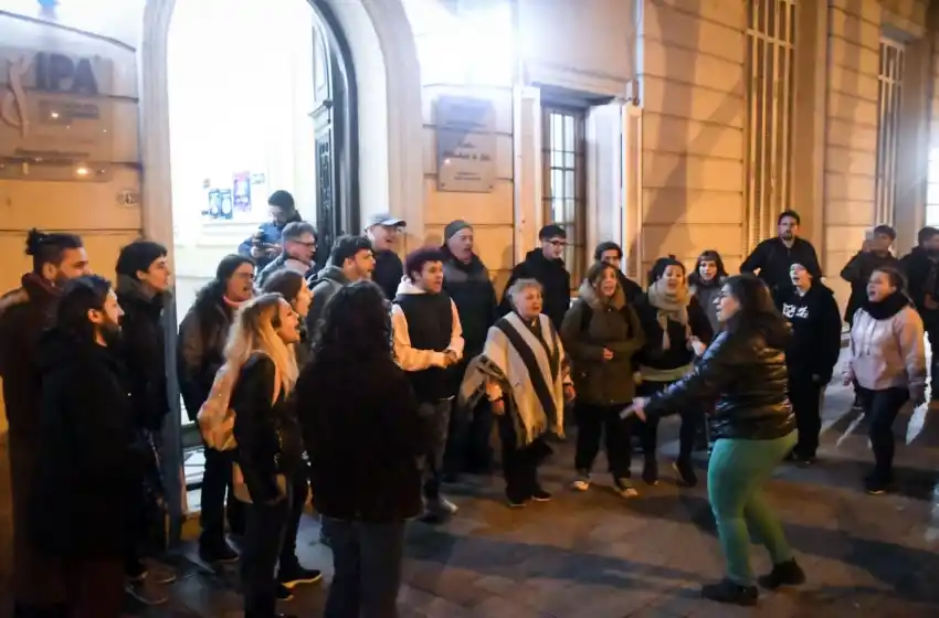 Recordaron "La Noche de los Lápices" reclamando por el boleto y la gran deserción en el Conservario