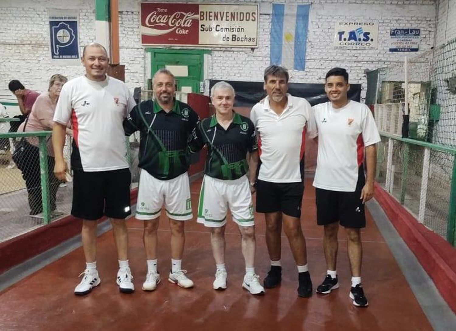 Excursionistas y Defensa Tandil, en una final anticipada.