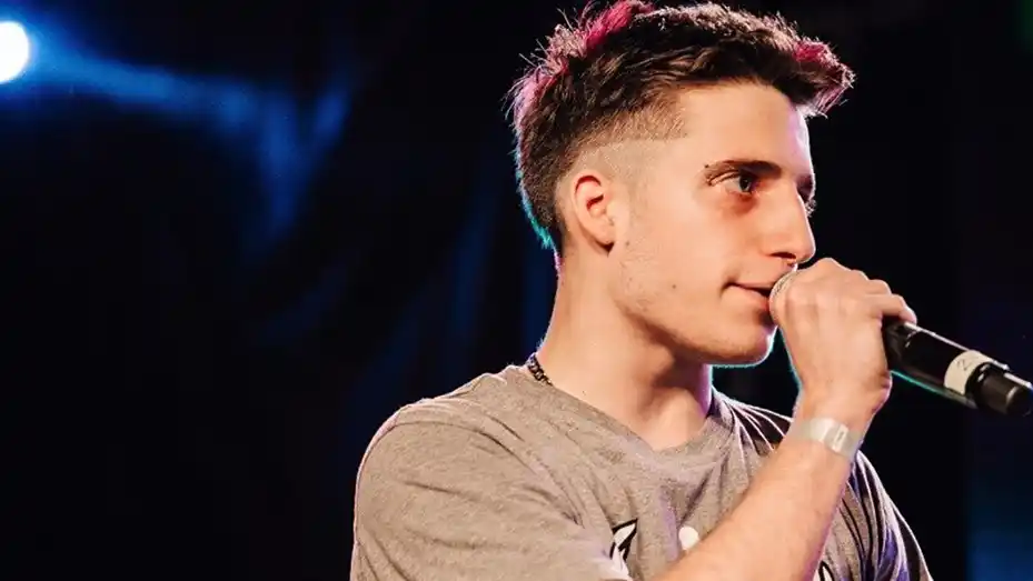 Wos se prepara para conseguir el bicampeonato en la Batalla de Gallos