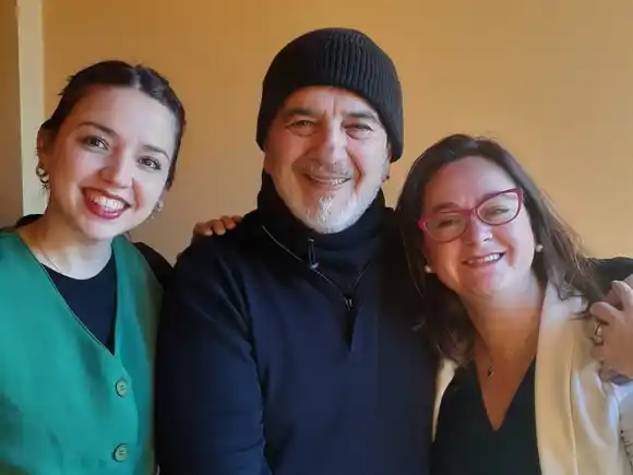 “Tengamos el sexo en paz”: humor y reflexión en el Espacio Arandú