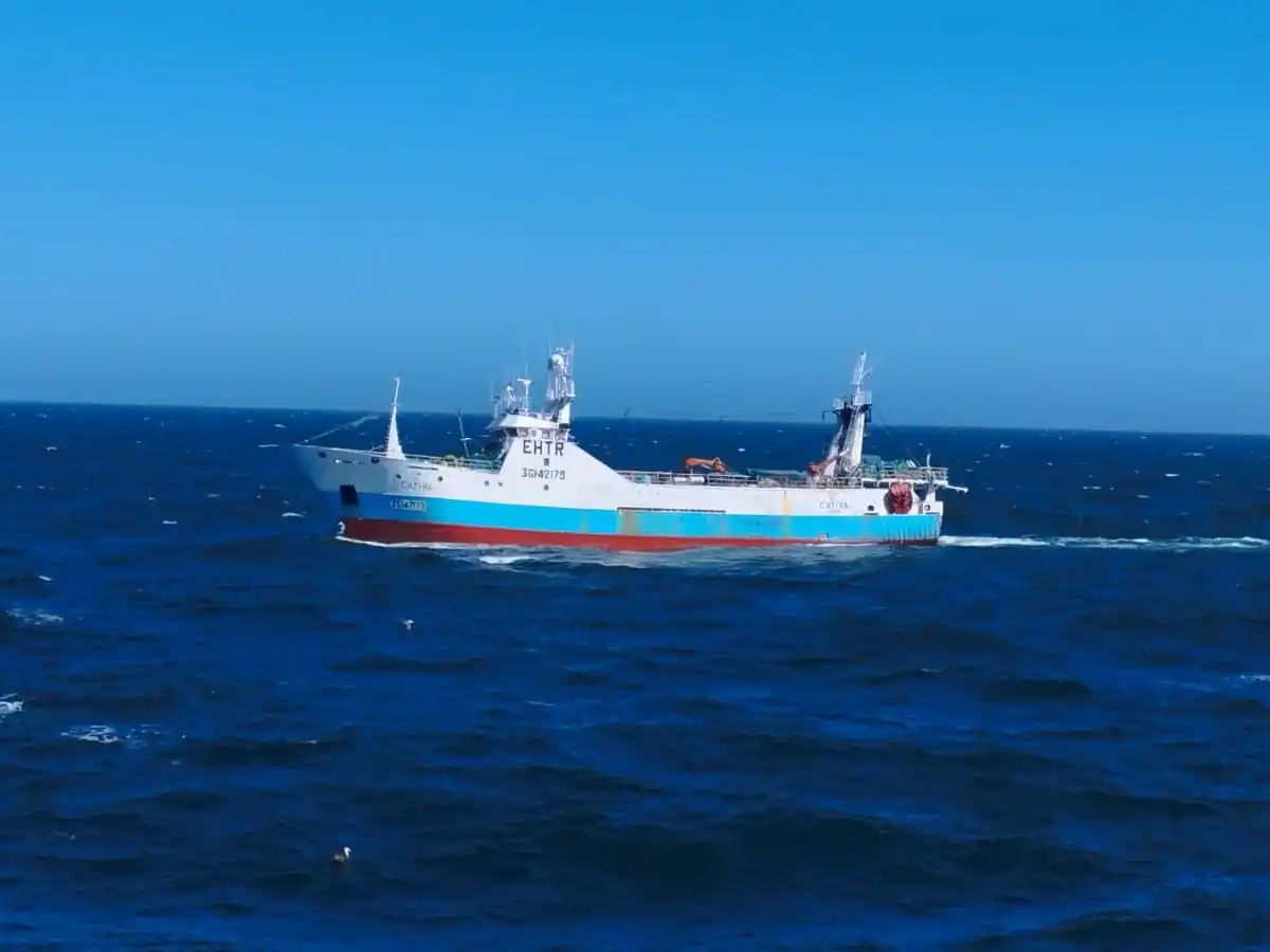 La Prefectura Naval Argentina detectó, a través del Sistema Guardacostas, la presencia de un buque pesquero extranjero dentro de la Zona Económica Exclusiva Argentina.