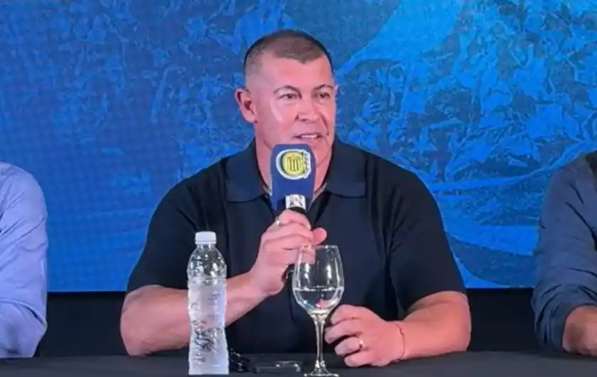 Central presentó a Jorge Almirón como nuevo entrenador: "Quiero ser parte de la historia del club"