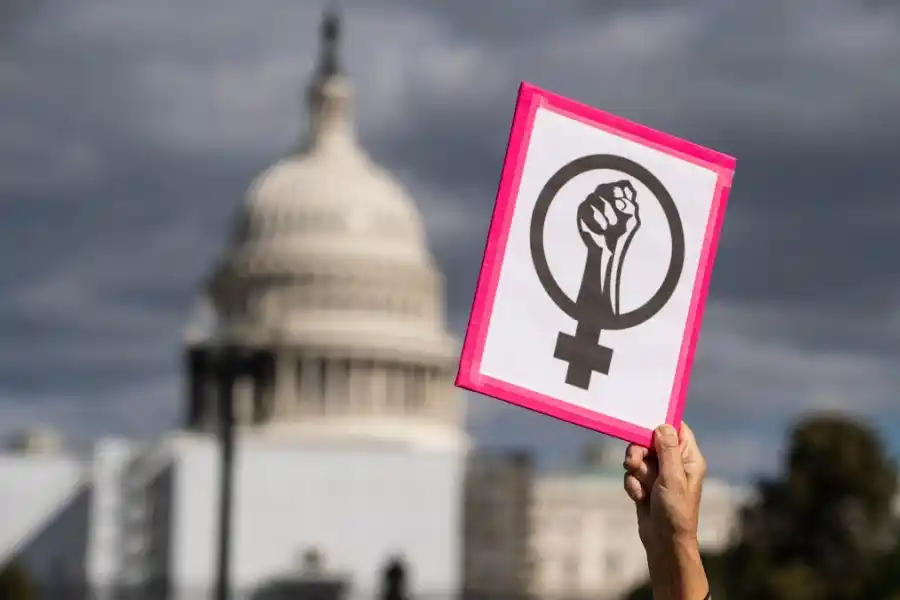 El derecho al aborto se perfila como tema clave en las elecciones de EEUU