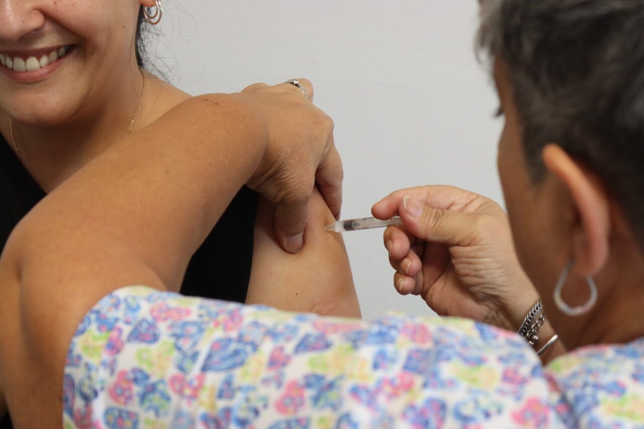 Vacuna antigripal: en Santa Fe ya se aplica a toda la población objetivo