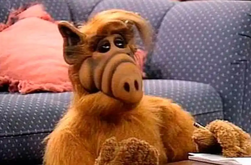Buscan guionistas para que ALF vuelva a la televisión