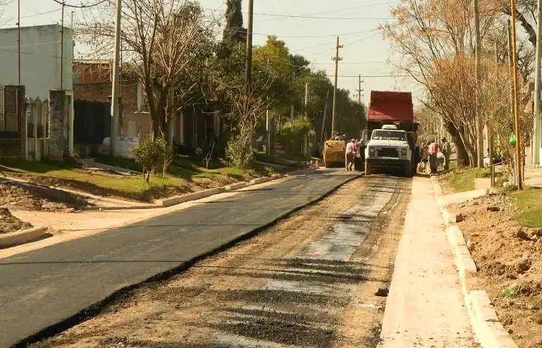 Trabajos de pavimentación en Etchevere