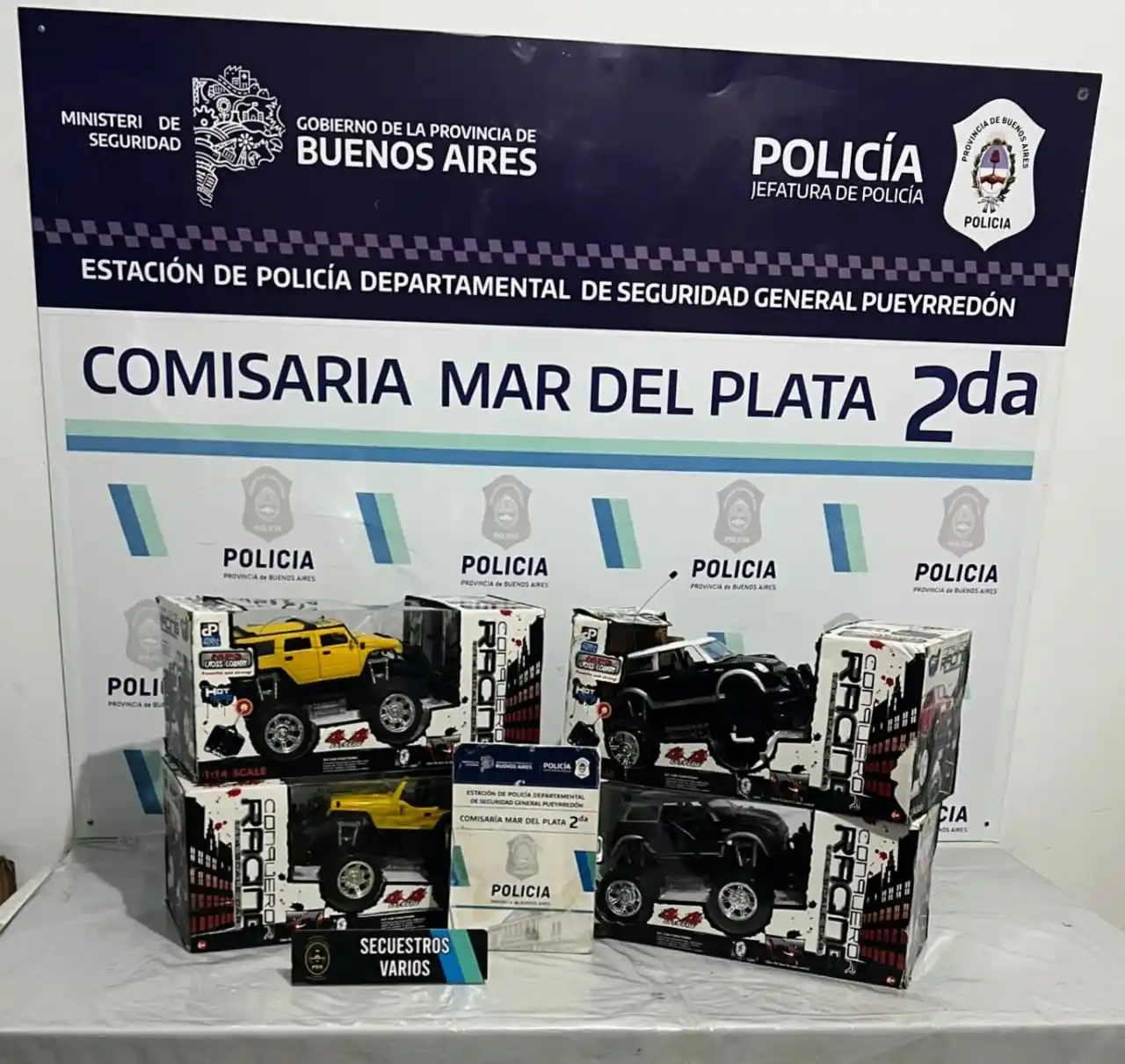 Juguetes valiosos que habían robado de un depósito.