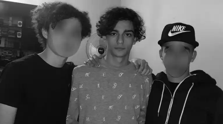 Policías mataron por la espalda a un menor y sospechan que le plantaron un arma