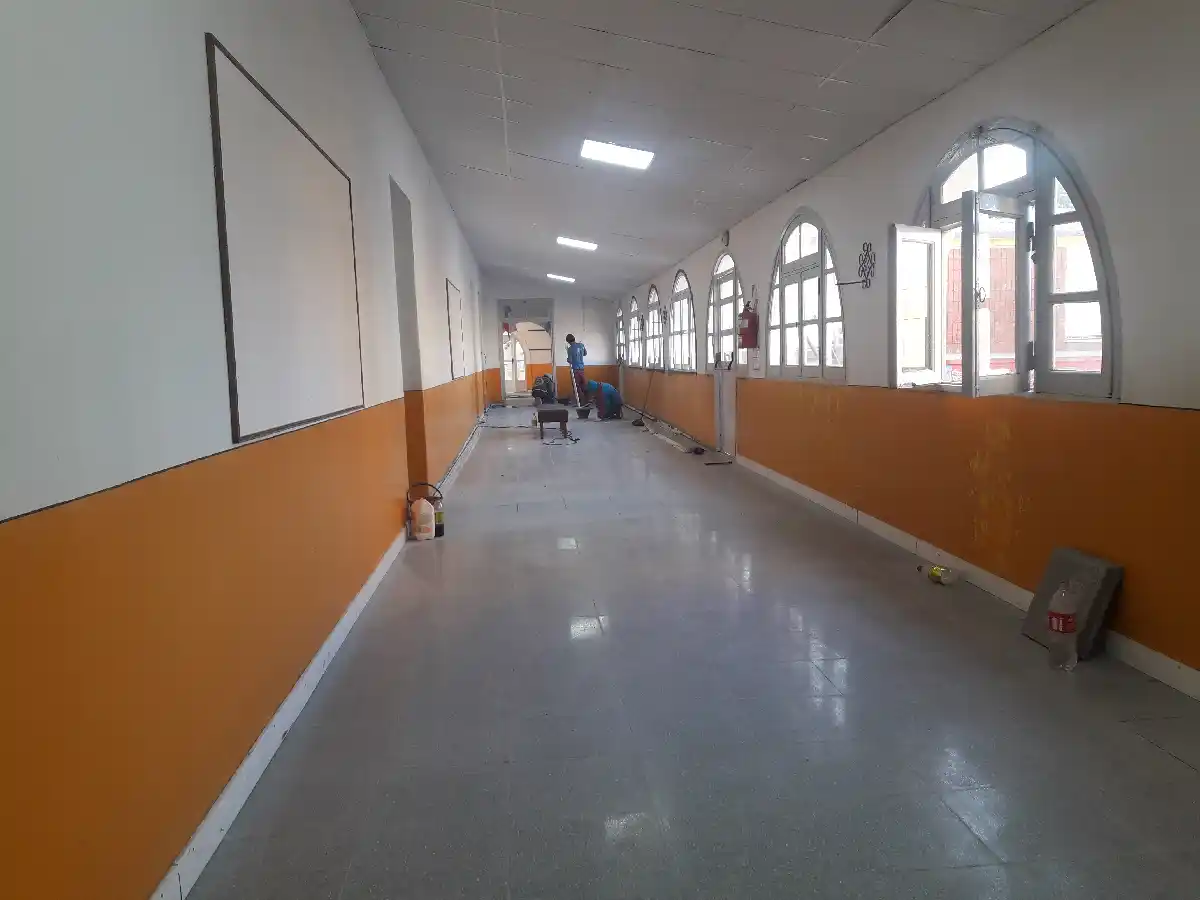 La Francia: alumnos regresarán a clases con nuevos pisos en la escuela Damas Patricias         