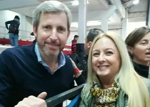 La Comisión de Carrozas Estudiantiles invitó a Macri al desfile 