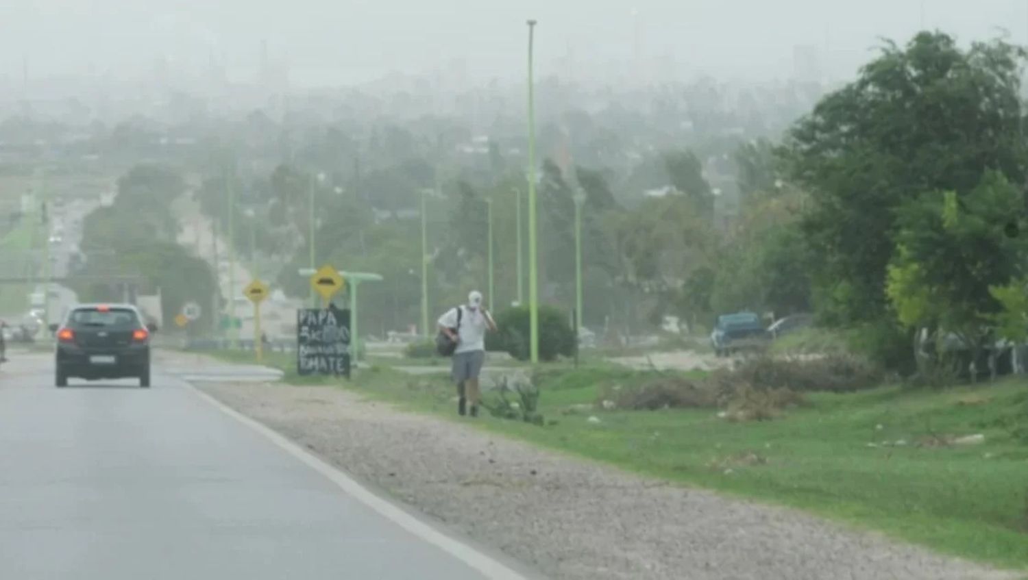 Alerta en Bahía Blanca por vientos de 100 km/h: En Monte Hermoso y Coronel Dorrego suspendieron actividades