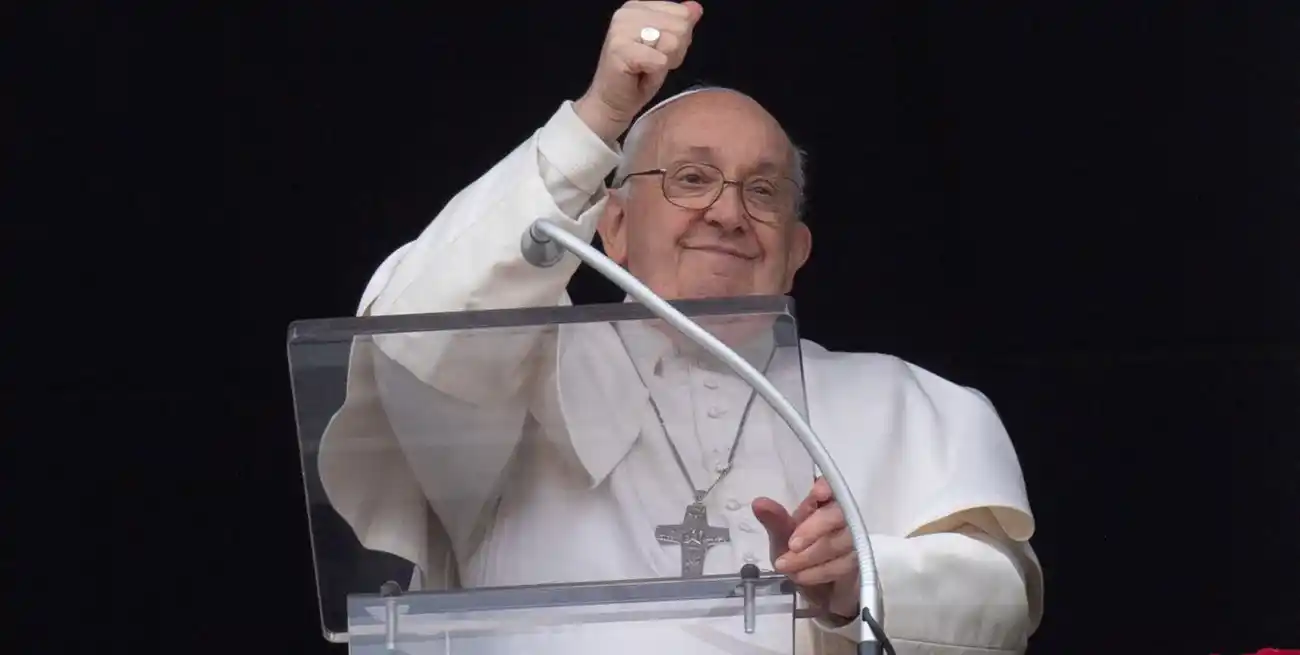 El Papa mejora a un mes de su internación. Foto: REUTERS.