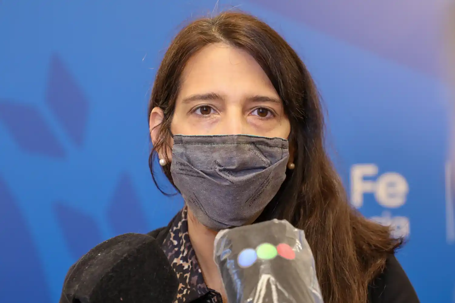 La tasa de incumplimiento de la cuarentena obligatoria por viajes al exterior bajó de 45 a 9 %