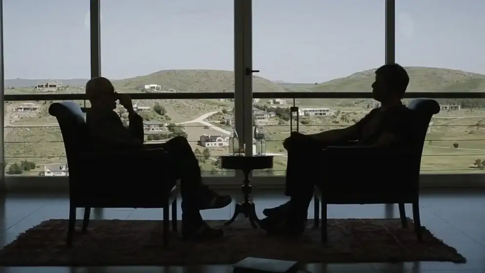 La entrevista realizada por Mario Pergolini al Indio Solari en Tandil, con el paisaje serrano de fondo.