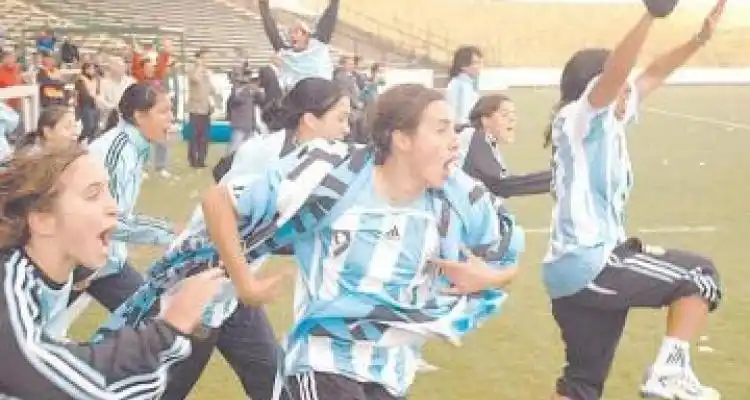 Ludmila Manicler fue figura en el Sudamericano femenino