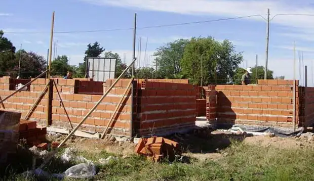 Avanza la construcción de cuatro viviendas en Urdinarrain