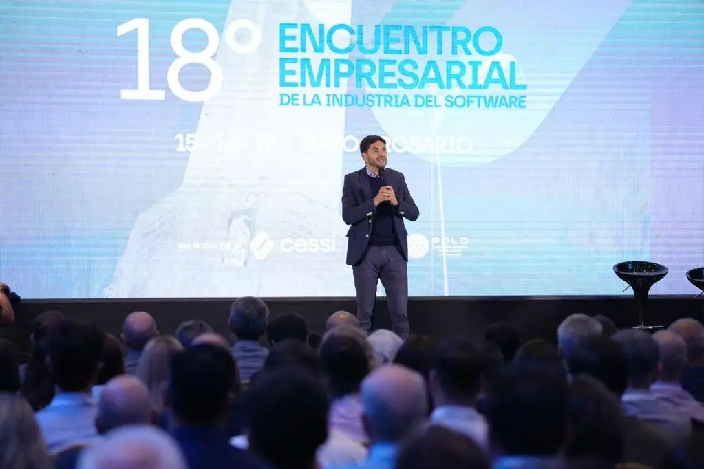 El gobernador en el Encuentro Empresarial de la Industria del Software, en la ciudad de Rosario