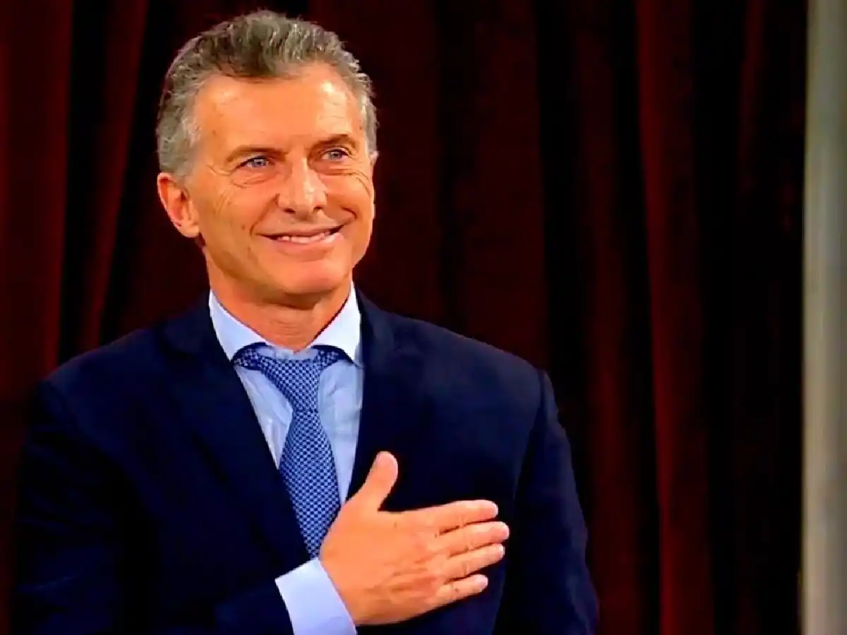 Macri resaltó "el profesionalismo" de los rescatistas y de los pilotos del helicóptero