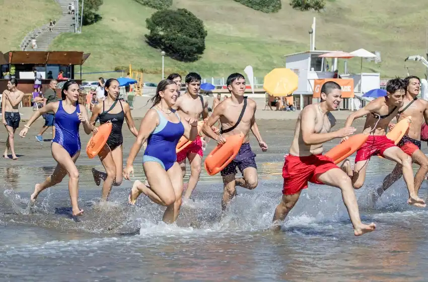 Está abierta la inscripción para el curso de Guardavidas Juniors y la Escuela de Surf