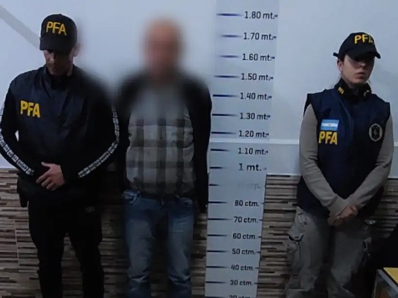 Los efectivos federales realizaron durante varios días diversas tareas de vigilancia fija y móvil para localizar al buscado.