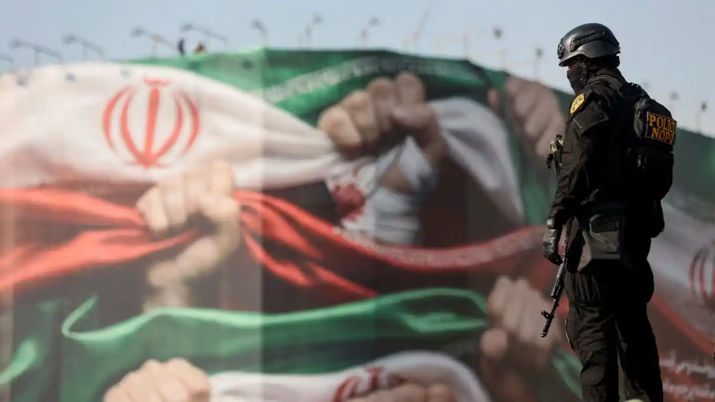 Las protestas sacuden Irán y acorralan al gobierno de los ayatolás (Foto: Reuters)