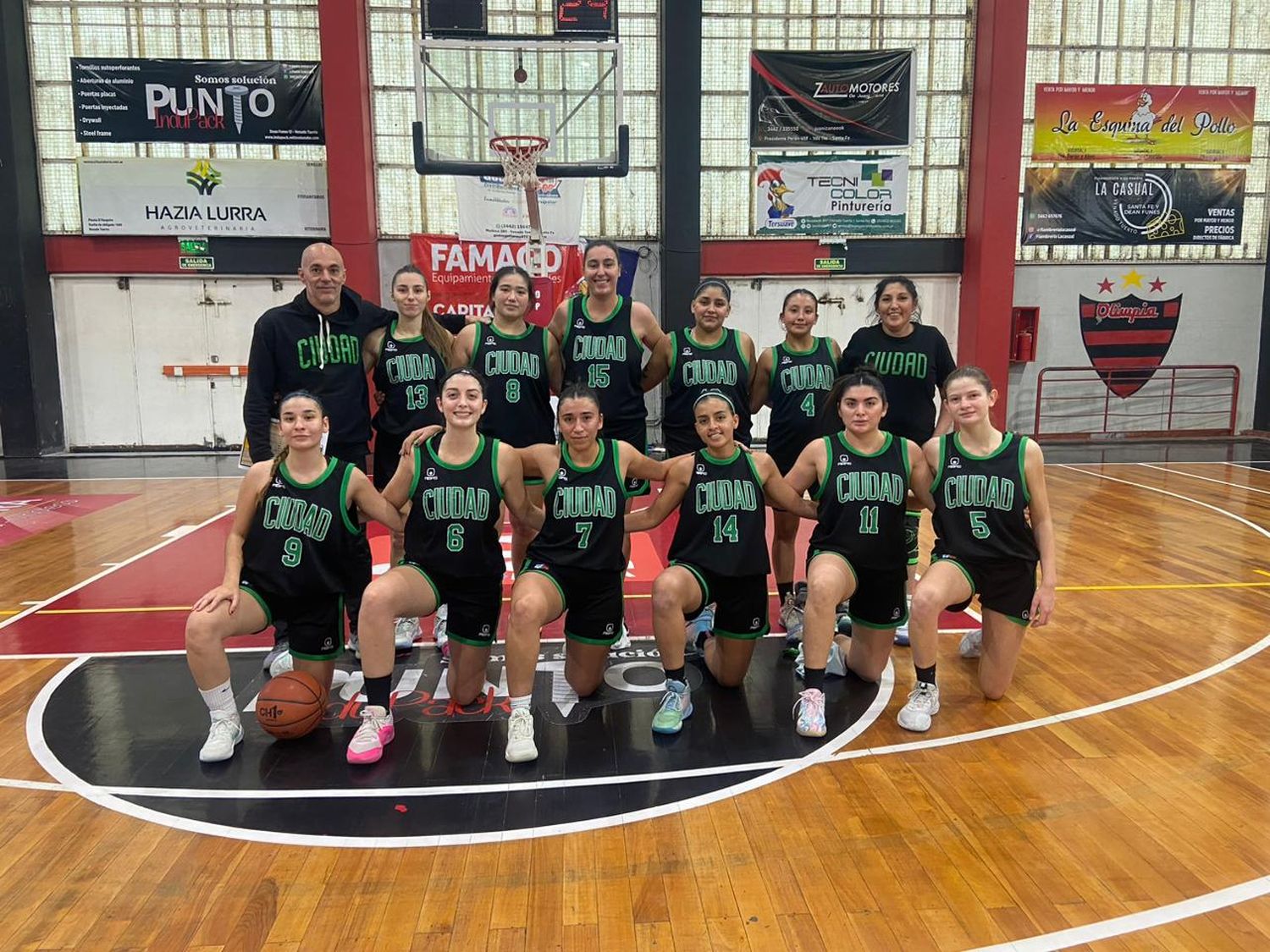 Club Ciudad volvió a ganar y se aleja en lo más alto en Primera División.