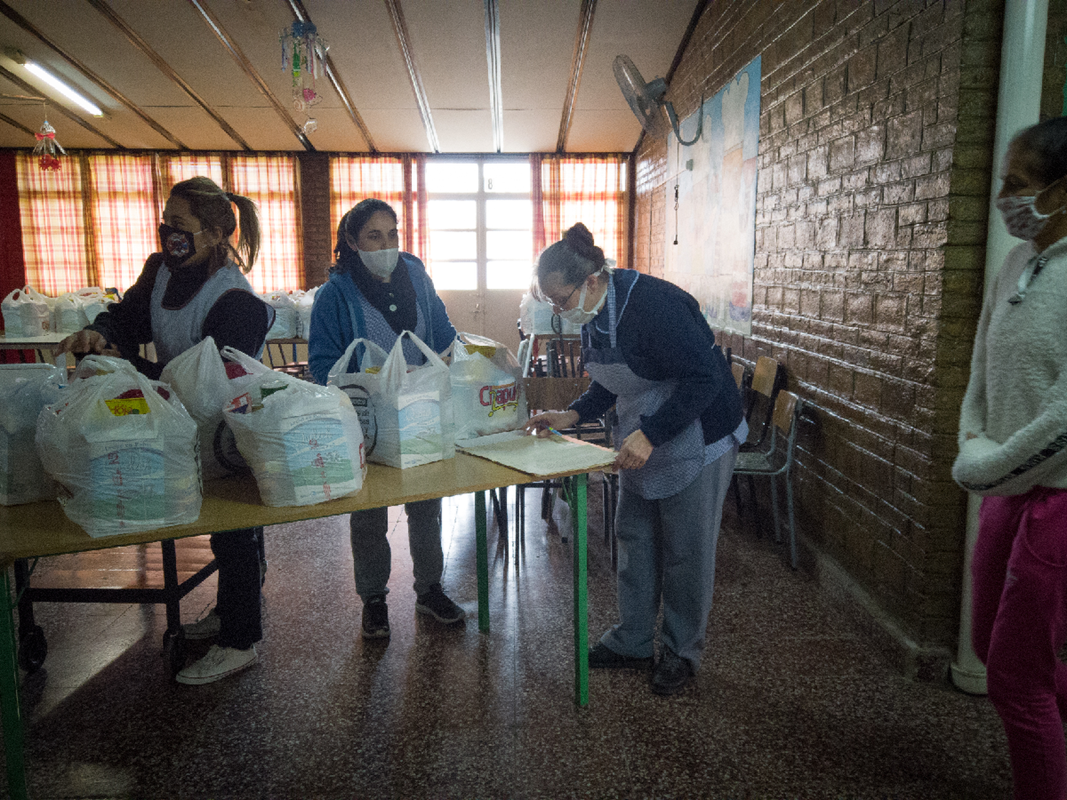 El comedor escolar se vacía y lo reemplazan con bolsones
