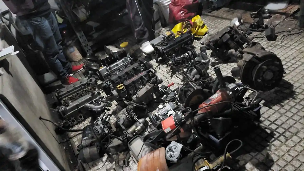 La Matanza: Gendarmería incautó 200 autopartes ilegales