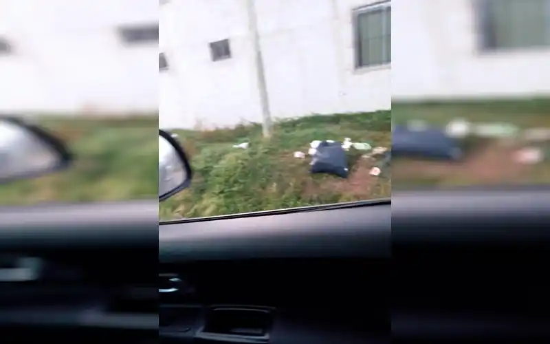 Reclamo: “Hace 15 días está esa basura ahí”