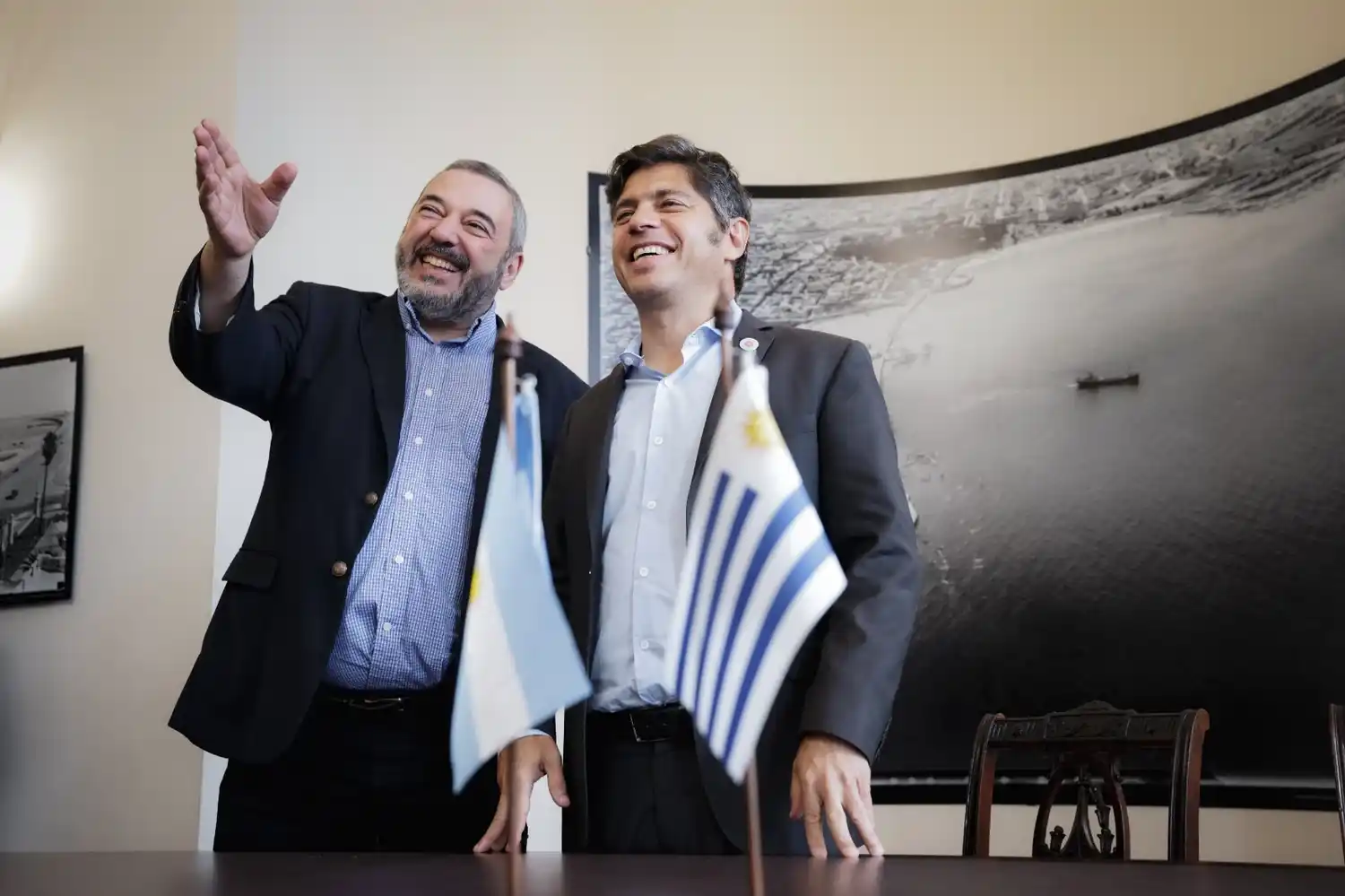 Kicillof en Uruguay