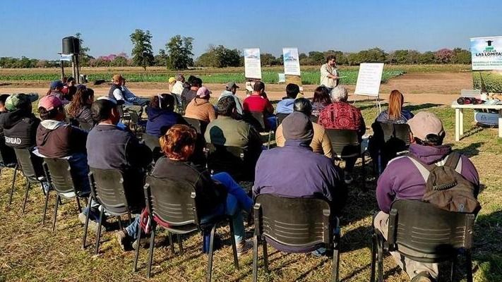 Capacitación técnica sobre riego y cultivo
de cebolla en el CEDEVA Laguna Yema