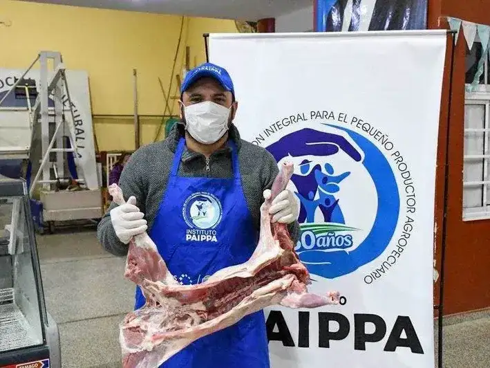 Exitosa comercialización de chivitos
en la feria paippera, a pesar de la lluvia