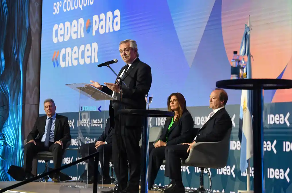"La inflación viene paulatinamente descendiendo", dijo el presidente en el cierre del Coloquio IDEA en Mar del Plata